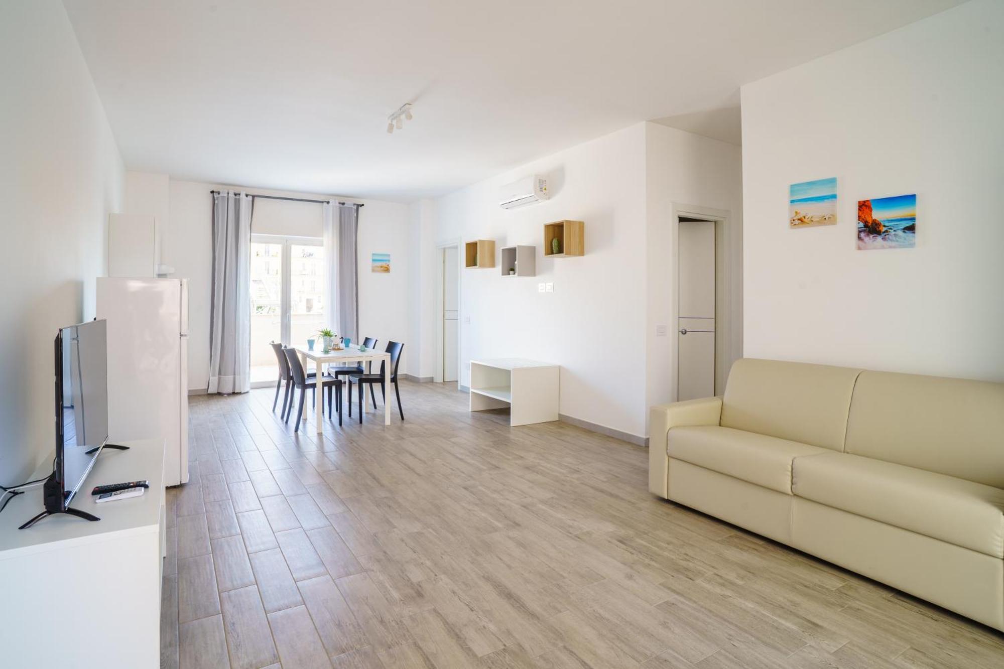 Aparthotel Le Marine Bisceglie Buitenkant foto